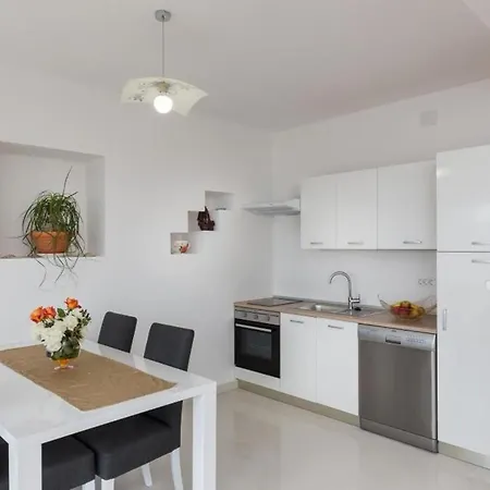 Manuela - Comfort One-bedroom With Terrace And Sea View ... Διαμέρισμα