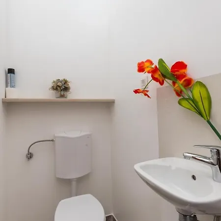 Manuela - Comfort One-bedroom With Terrace And Sea View ... *